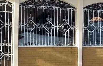 Imagem: VENDO EXCELENTE CASA VINHAIS