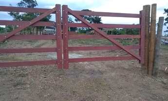 Imagem: Vendo Rancho, no Condomínio Nautico Tarumã