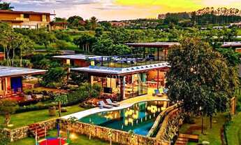 Imagem 3: 1.162 m², 6 suítes, vagas Residência integrada à natureza com vista permanente na Fazenda