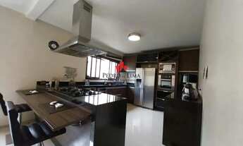 Imagem 3: Casa Térrea, 2 Dormitórios, 1 Suíte e 4 Vagas no Cangaiba