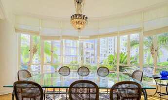 Imagem 7: Imóvel de 327m², com 4 dormitórios (sendo 2 suítes)