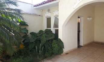 Imagem 5: Casa para venda possui 340 metros quadrados com 3 quartos