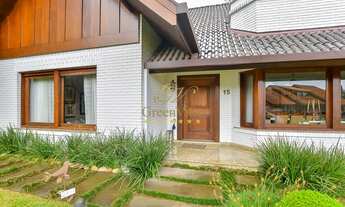 Imagem 4: Casa de luxo com elevador, Castel Verona, 670 m², 5 Suítes, terreno privativo de 1.085 m²