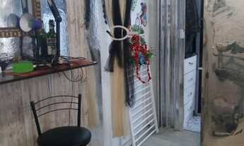 Imagem 7: Apartamento no 2° andar, lateral, orientação solar leste, arejado, em bom estado de conser