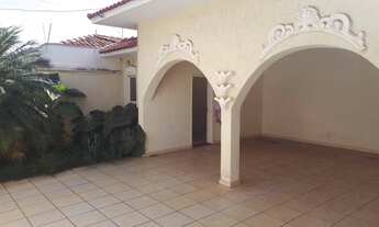 Imagem 4: Casa para venda possui 340 metros quadrados com 3 quartos