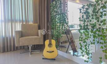 Imagem 3: Apartamento MOBILIADO e DECORADO 3 quartos e 2 vagas individuais. Passo da Areia - Porto A