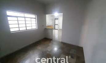 Imagem 7: Casa residencial à locação, 02 suites, 120m²- Centro- Bauru-SP