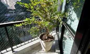 Imagem 5: Apartamento com 150 m2, 4 qts, 2 suítes, varandas, 2 vagas, vista parcial mar Niteroi Ing