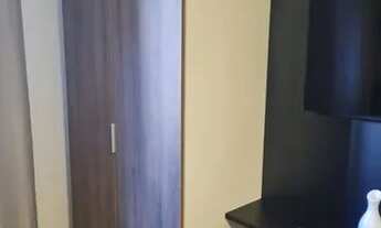 Imagem 5: Apartamento Studio - 1 quarto suíte, cozinha, mesa e sofá (1º andar