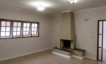 Imagem 3: Sobrado para aluguel com 280 metros quadrados com 3 quartos, piscina e churasqueira no Jar