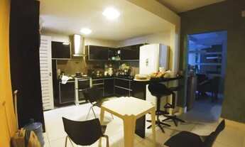 Imagem 4: CASA NO FAROL BEM LOCALIZADA