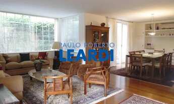 Imagem: CASA ASSOBRADADA - PACAEMBÚ - SP