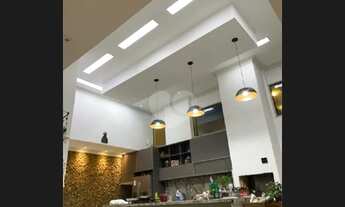 Imagem: Belíssima casa de alto padrão disponível