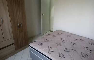 Imagem 5: Ap.10000 Quarto com aluguel por R$1.000 /mês