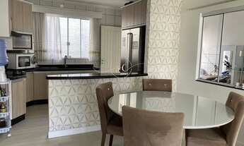 Imagem 2: Casa à venda com 02 dormitórios, 02 vagas de garagem no Centro de Palhoça