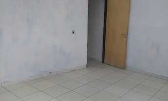 Imagem 2: Casa 4 cômodos espaçosa para alugar