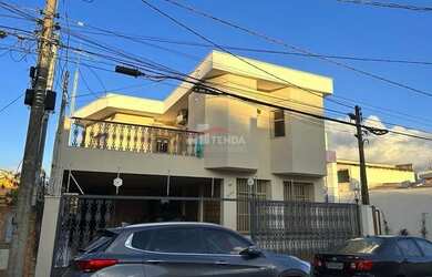 Imagem 2: Sobrado para aluguel e venda com 355 metros quadrados com 5 quartos em Centro - Franca - S