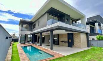 Imagem: Casa na Cidade Alpha, com 5 suítes, Eusébio