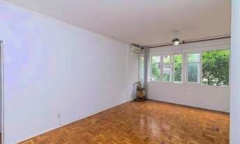 Imagem 2: Apartamento para venda possui 99 metros quadrados com 3 quartos em Laranjeiras - Rio de Ja