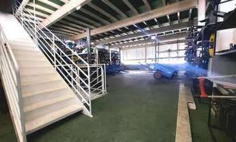 Imagem 6: Galpão comercial com estrutura para edifício de 10 andares