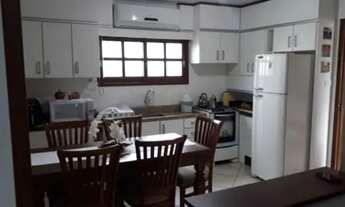 Imagem 2: Casa para venda com 120 metros quadrados com 2 quartos em Campo Comprido - Curitiba - Para