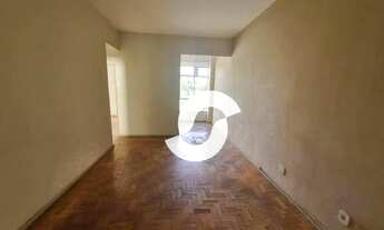 Imagem 2: Apartamento com 2 dormitórios para alugar, 52 m² por R$ 1.913,82/mês - Centro - Niterói/RJ