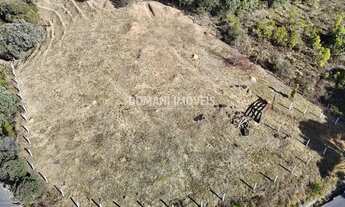 Imagem 4: Ampla Área de Terreno com Vista na Região do Parque da Água Santa - Campos do Jordão/SP