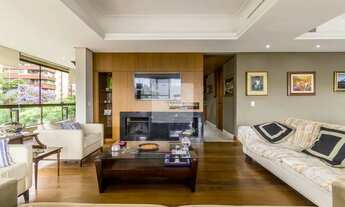 Imagem 4: Imóvel para venda possui 245 metros quadrados com 3 quartos em Rio Branco - Porto Alegre