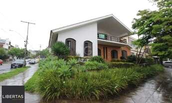 Imagem: Casa sobrado no bairro Chácara das Pedras