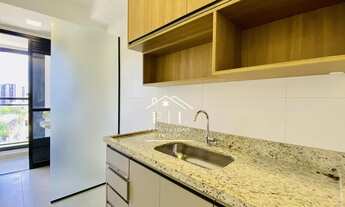 Imagem 7: Ele pode ser seu! Apê para locação com 2 dormitórios, closet, varanda com vista e fechada