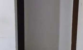 Imagem 2: Avenida com 5 casas, sendo 2 já prontas e 3 em andamento