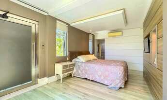 Imagem 4: Casa em condomínio Alto Padrão Vila Assunção 03 suítes e 04 Garagens cobertas