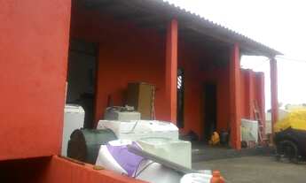 Imagem 5: Amplo imóvel com 2 pisos sendo casa e ponto comercial com excelente localização em Quatro