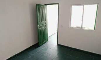 Imagem 2: Casa com 02 quartos no Castro Pires