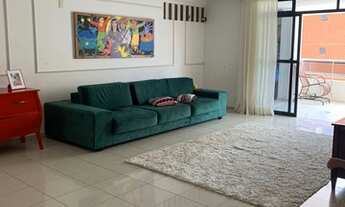 Imagem: Precisa de Espaço