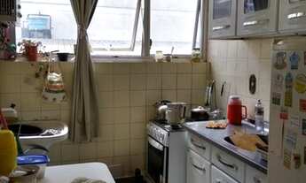 Imagem 5: Apartamento JK no 3° andar, posição lateral/fundos, bem arejado, iluminado, silencioso, em