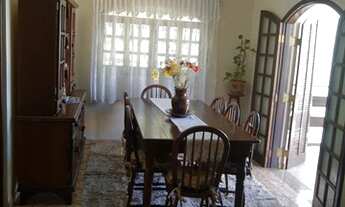 Imagem 5: Casa de condomínio para venda possui 369 metros quadrados com 5 quartos