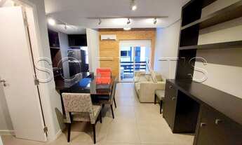 Imagem 2: Lindo Flat mobiliado c/ serviços e vaga, em Moema para locação. Com entrada imediada e sem