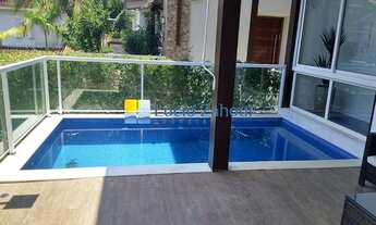 Imagem 2: Casa em condomínio à venda em Juquehy, apenas 100 metros da praia com 4 suítes e 258m² áre