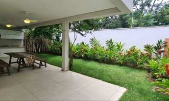 Imagem 6: Pé na areia para venda em Maresias, possui 160 mts2 com 3 suites