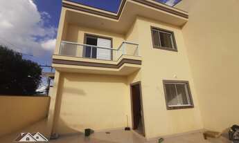 Imagem 2: Sobrado para venda possui 75 metros quadrados com 2 quartos em Jardim Luciana - Franco da