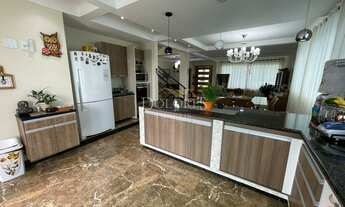 Imagem 3: Sobrado com 4 suítes no Aruã - VENDIDO!