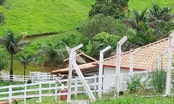 Imagem 7: Fazenda com muitas benfeitorias