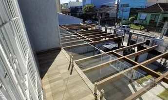 Imagem 4: Sobrado com 3 dormitórios, suíte e duas vagas de garagem no bairro Sarandi