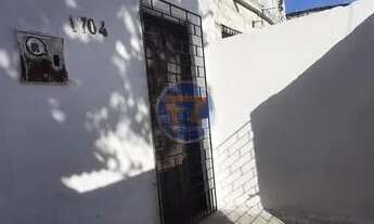 Imagem 2: CASA para aluguel, 1 quarto, Dom Lustosa - FORTALEZA/CE