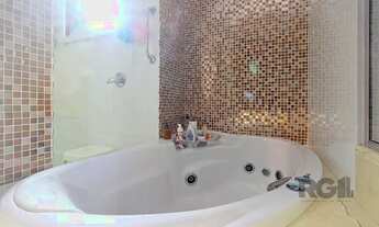 Imagem 2: Apartamento para Venda - 200m2, 5 dormitórios, sendo 2 suites, 2 vagas - Menino Deus