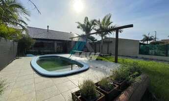 Imagem: Casa com 2 dormitórios e piscina no Centro