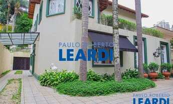 Imagem: CASA ASSOBRADADA - PERDIZES - SP