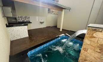 Imagem: Casa com Piscina localizada no Bairro Colina