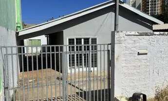 Imagem: Alugo Casa com 2/4 no Jd. Centro América